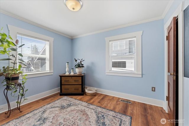 1138 Pioneer Street, Enumclaw, WA 98022