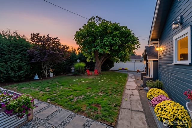 1138 Pioneer Street, Enumclaw, WA 98022