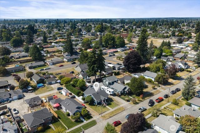 1138 Pioneer Street, Enumclaw, WA 98022