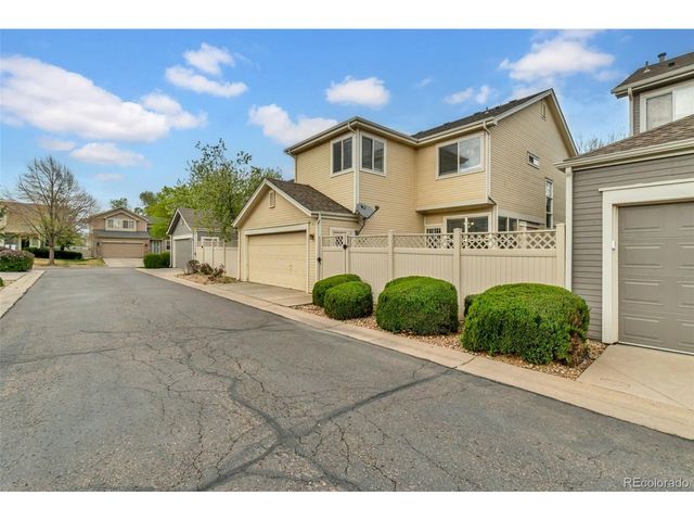 6373 Utica St, Arvada, CO 80003