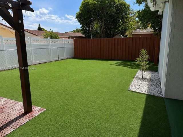 8948 NW 27th St 8948, Coral Springs, FL 33065