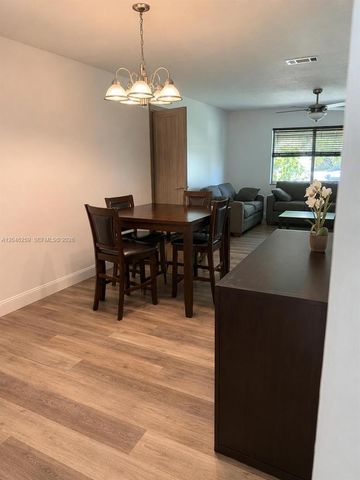 8948 NW 27th St 8948, Coral Springs, FL 33065
