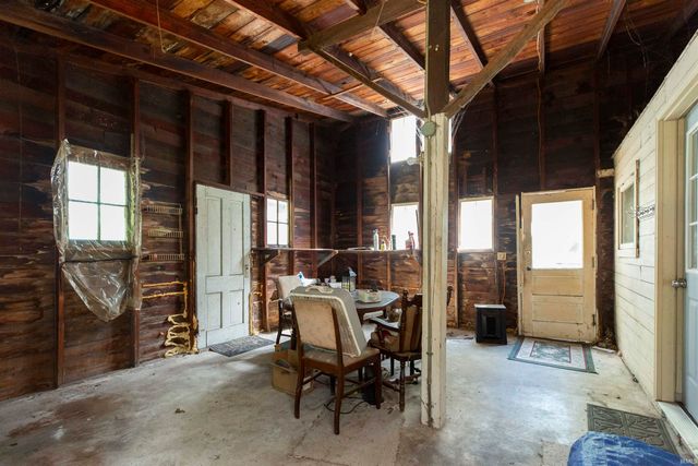 57860 Crumstown Highway, South Bend, IN 46619