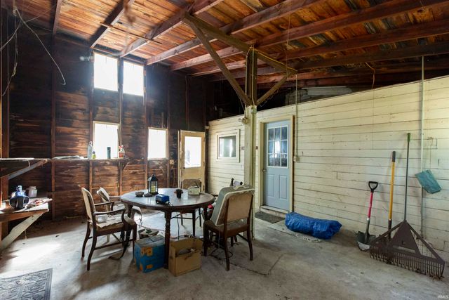 57860 Crumstown Highway, South Bend, IN 46619