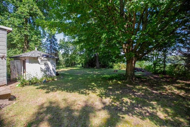 57860 Crumstown Highway, South Bend, IN 46619