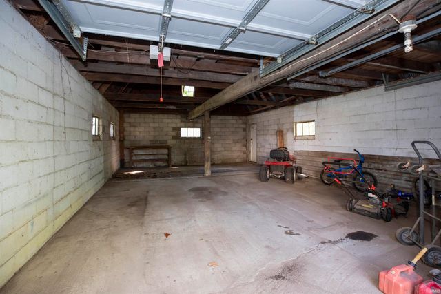 57860 Crumstown Highway, South Bend, IN 46619