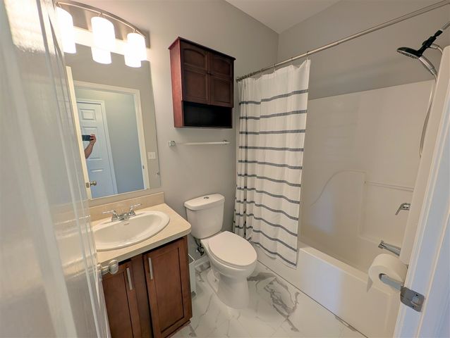 454 Hilton Road, Ferndale, MI 48220