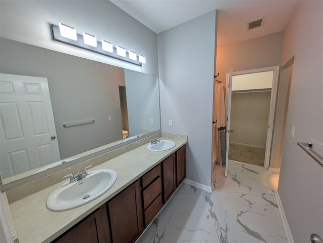 454 Hilton Road, Ferndale, MI 48220