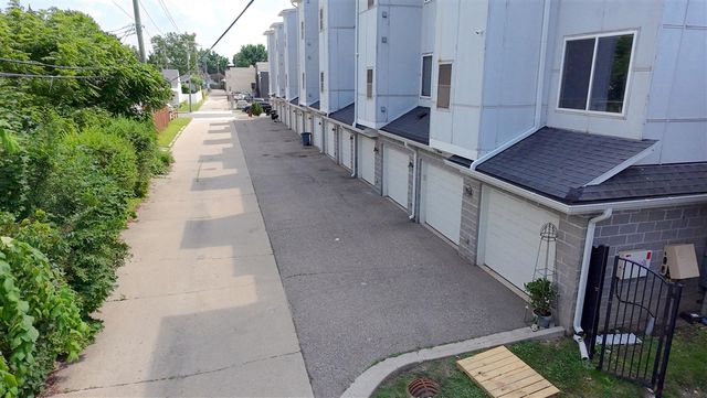 454 Hilton Road, Ferndale, MI 48220
