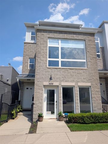 454 Hilton Road, Ferndale, MI 48220