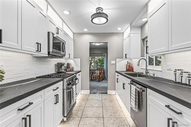 11199 E Wesley Avenue, Aurora, CO 80014
