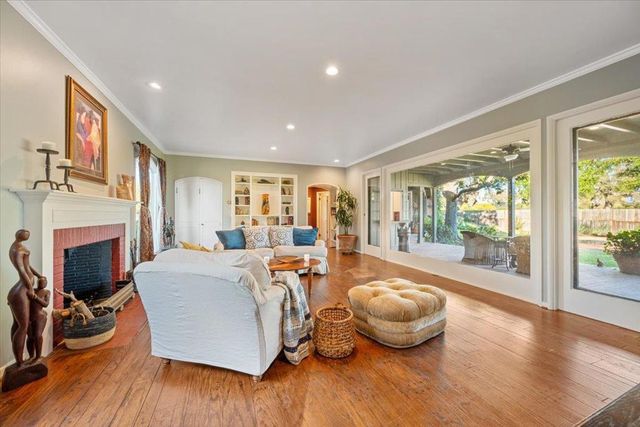 2480 Roblar Avenue, Los Olivos, CA 93441