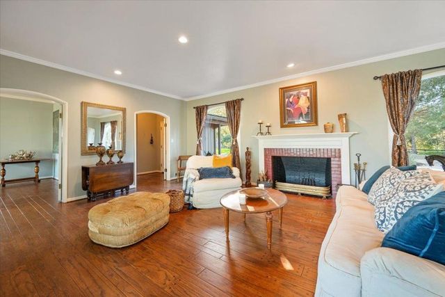 2480 Roblar Avenue, Los Olivos, CA 93441