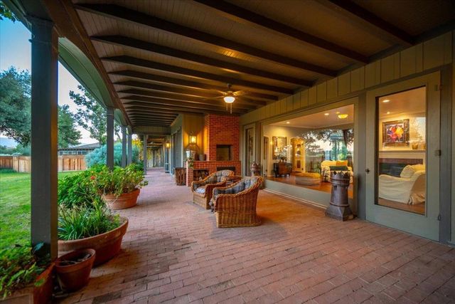 2480 Roblar Avenue, Los Olivos, CA 93441