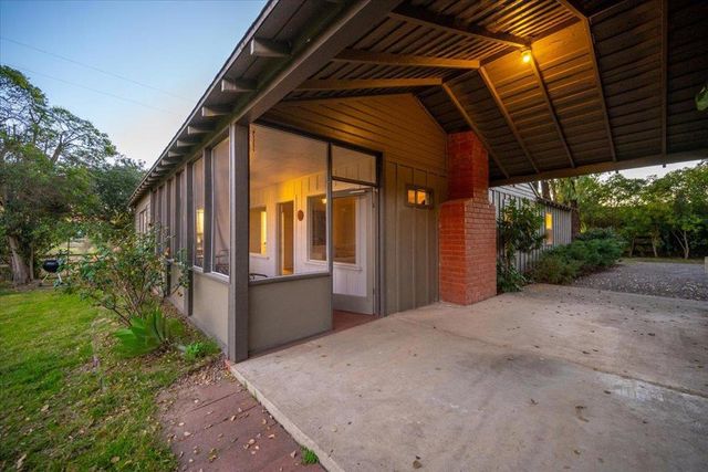 2480 Roblar Avenue, Los Olivos, CA 93441