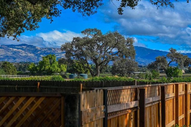 2480 Roblar Avenue, Los Olivos, CA 93441