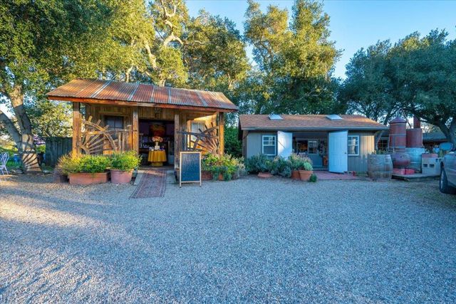 2480 Roblar Avenue, Los Olivos, CA 93441