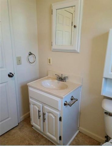 822 Isham Street, Owosso, MI 48867