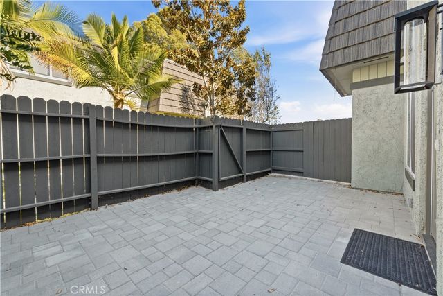 1651 Iowa Street C, Costa Mesa, CA 92626