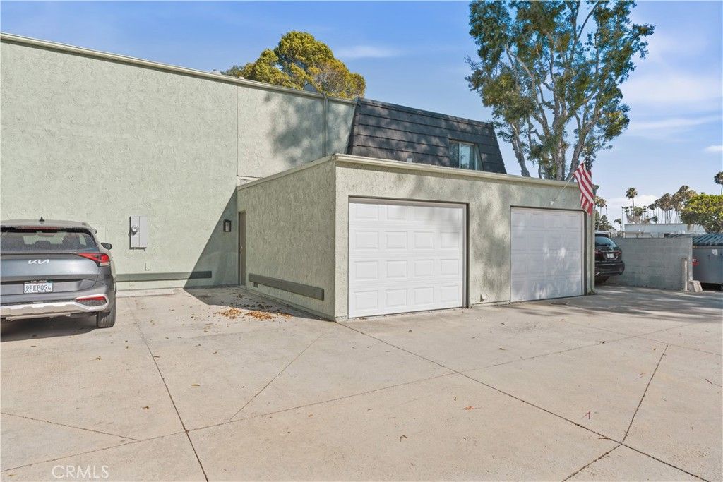 Image 26 of property listing at 1651 Iowa Street C, Costa Mesa, CA 92626