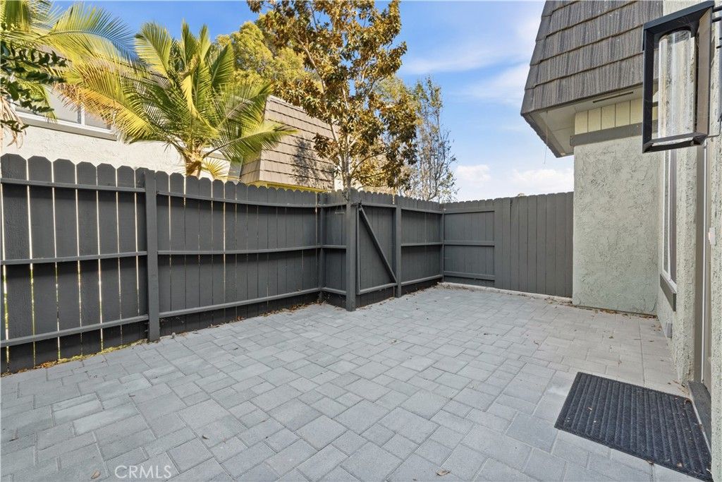 Image 4 of property listing at 1651 Iowa Street C, Costa Mesa, CA 92626