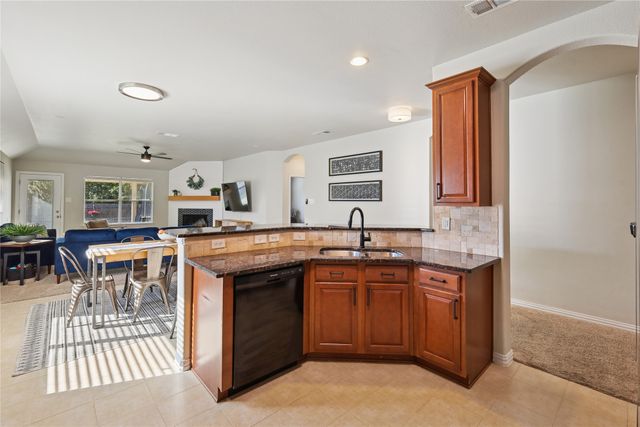 214 Lawson Farms Drive, Midlothian, TX 76065