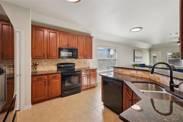 214 Lawson Farms Drive, Midlothian, TX 76065