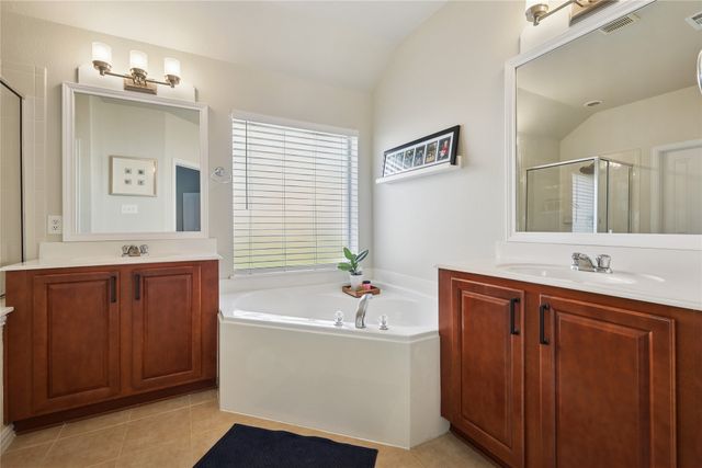 214 Lawson Farms Drive, Midlothian, TX 76065