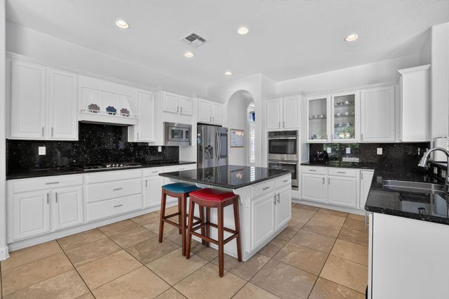 1080 Souza Dr, El Dorado Hills, CA 95762