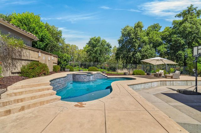 1080 Souza Dr, El Dorado Hills, CA 95762