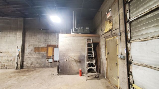 4251 N Western Avenue, Chicago, IL 60618