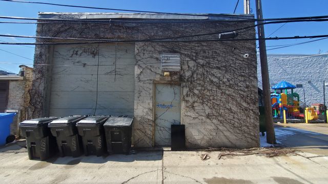 4251 N Western Avenue, Chicago, IL 60618