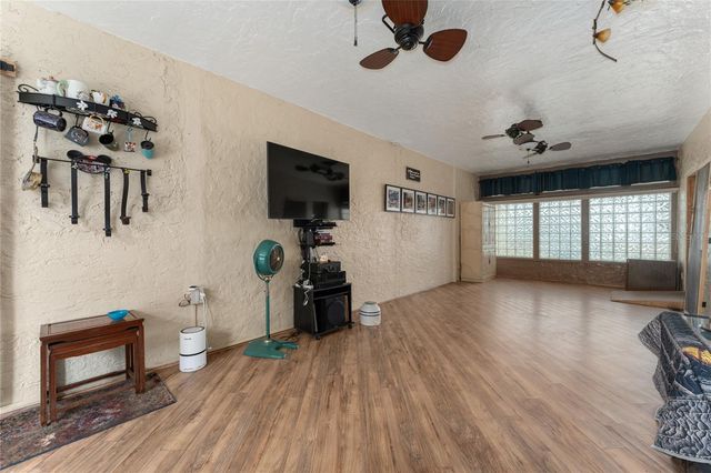 815 LAKE JESSIE DRIVE, Winter Haven, FL 33881