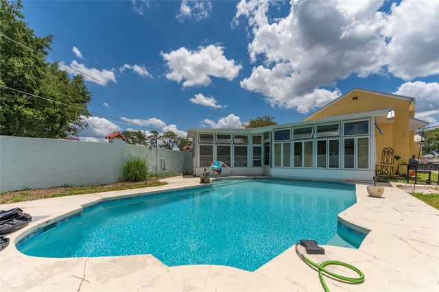 815 LAKE JESSIE DRIVE, Winter Haven, FL 33881