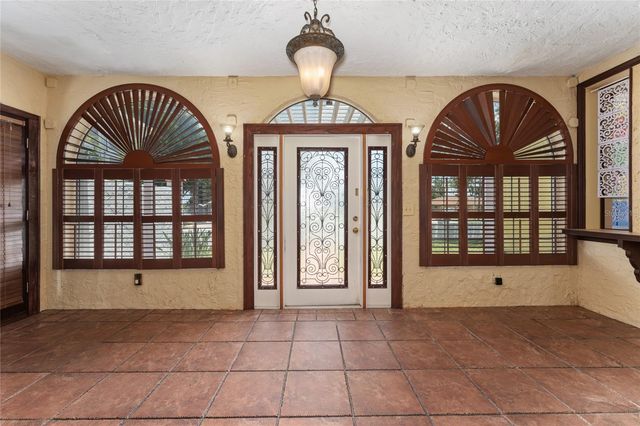 815 LAKE JESSIE DRIVE, Winter Haven, FL 33881