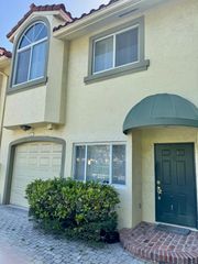 103 NE 14th Avenue 5, Fort Lauderdale, FL 33301