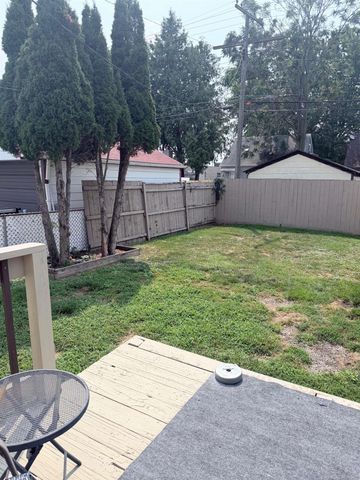 17840 Tennyson Street, Roseville, MI 48066