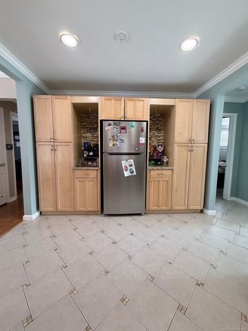17840 Tennyson Street, Roseville, MI 48066