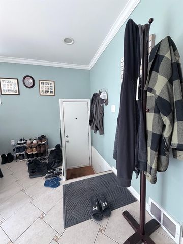 17840 Tennyson Street, Roseville, MI 48066