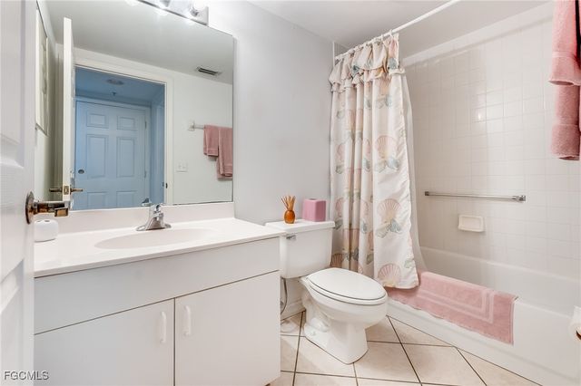 4351 Bay Beach LN 332, Fort Myers Beach, FL 33931