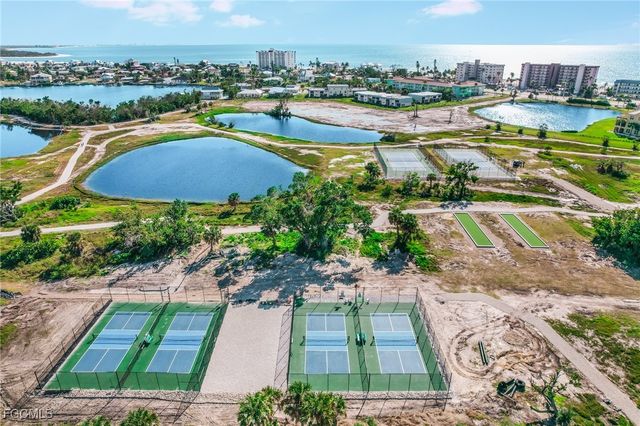 4351 Bay Beach LN 332, Fort Myers Beach, FL 33931