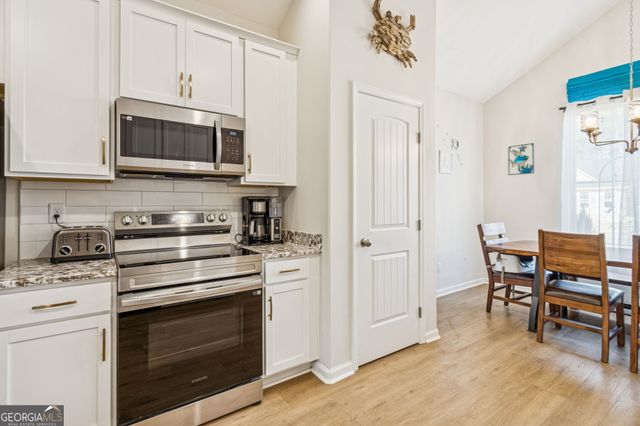 102 Wave Break Court, Kingsland, GA 31548