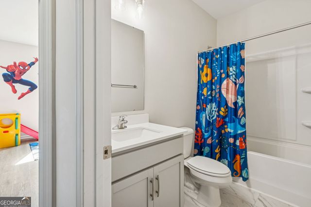 102 Wave Break Court, Kingsland, GA 31548