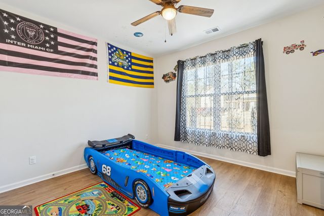 102 Wave Break Court, Kingsland, GA 31548