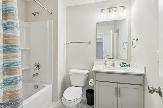 102 Wave Break Court, Kingsland, GA 31548