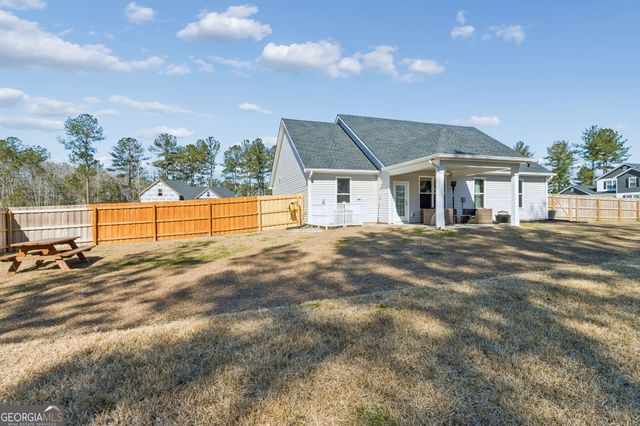 102 Wave Break Court, Kingsland, GA 31548