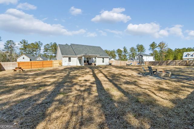 102 Wave Break Court, Kingsland, GA 31548