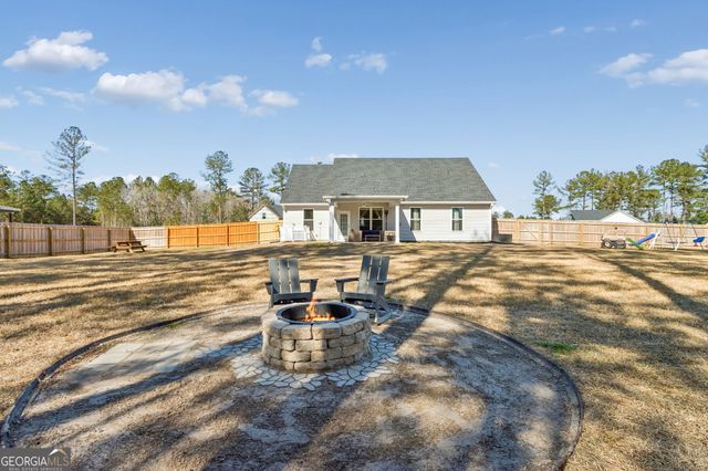 102 Wave Break Court, Kingsland, GA 31548