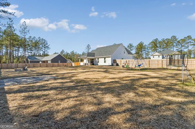 102 Wave Break Court, Kingsland, GA 31548