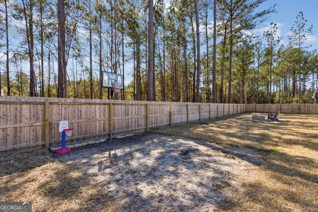 102 Wave Break Court, Kingsland, GA 31548